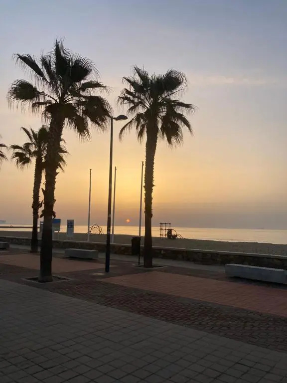 Apto con piscina en la playa cerca de VLC con AC