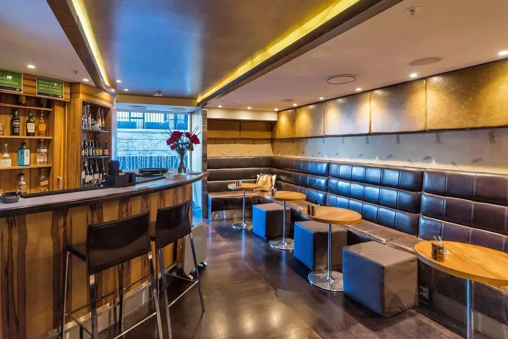 Semi Penthouse in Quadrant