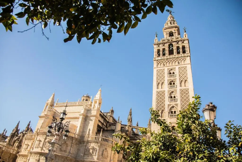 Abades Giralda View By Valcambre