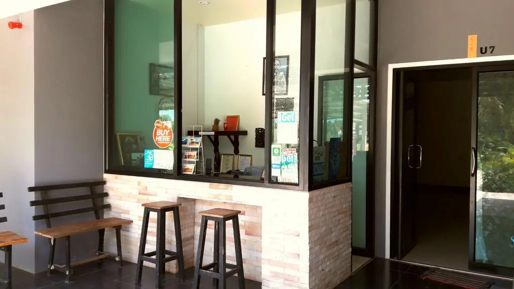 Koh Jum Bungalow & Hostel