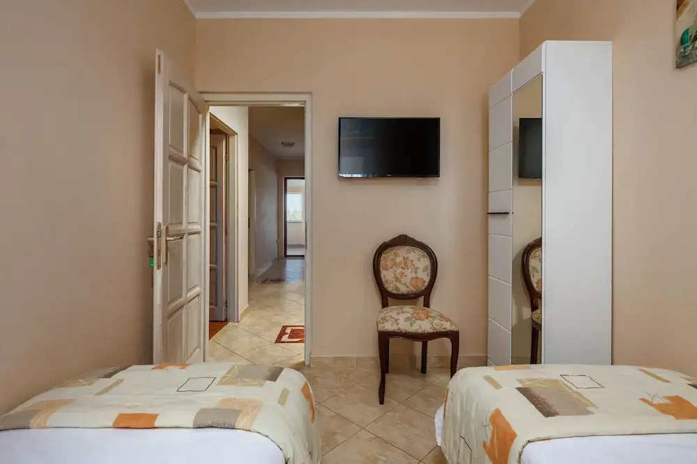 Pool Villa Divina