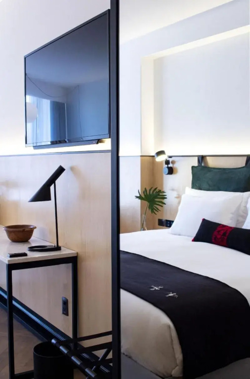 Met Hotel