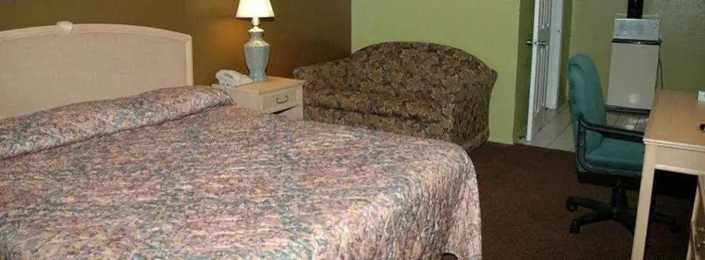 Bradford Inn & Suites