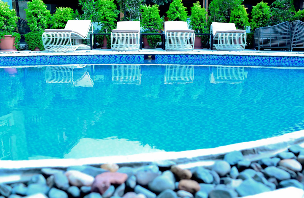 Monarch Parkview Hotel