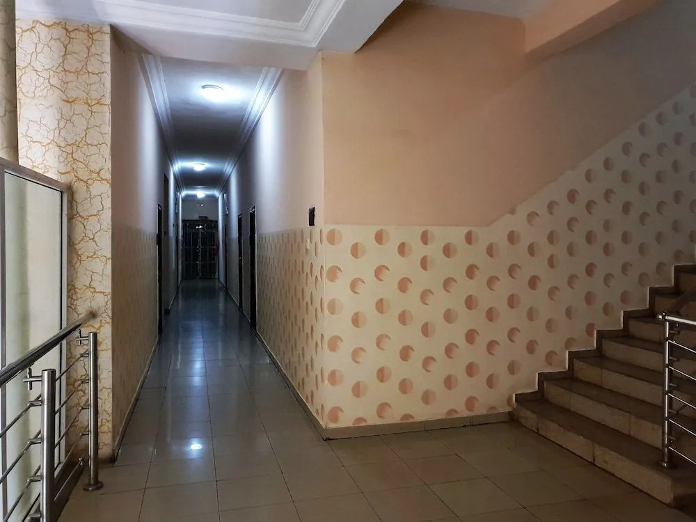 Serendib Hotel and Suites