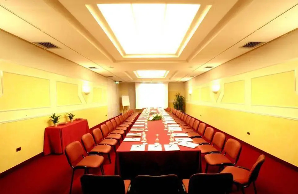 Piramidi Hotel