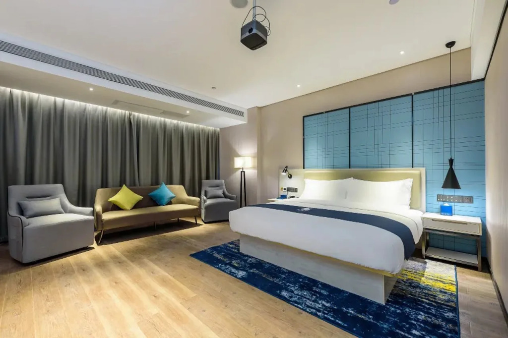 Echarm Hotel Guigang West Coach Station