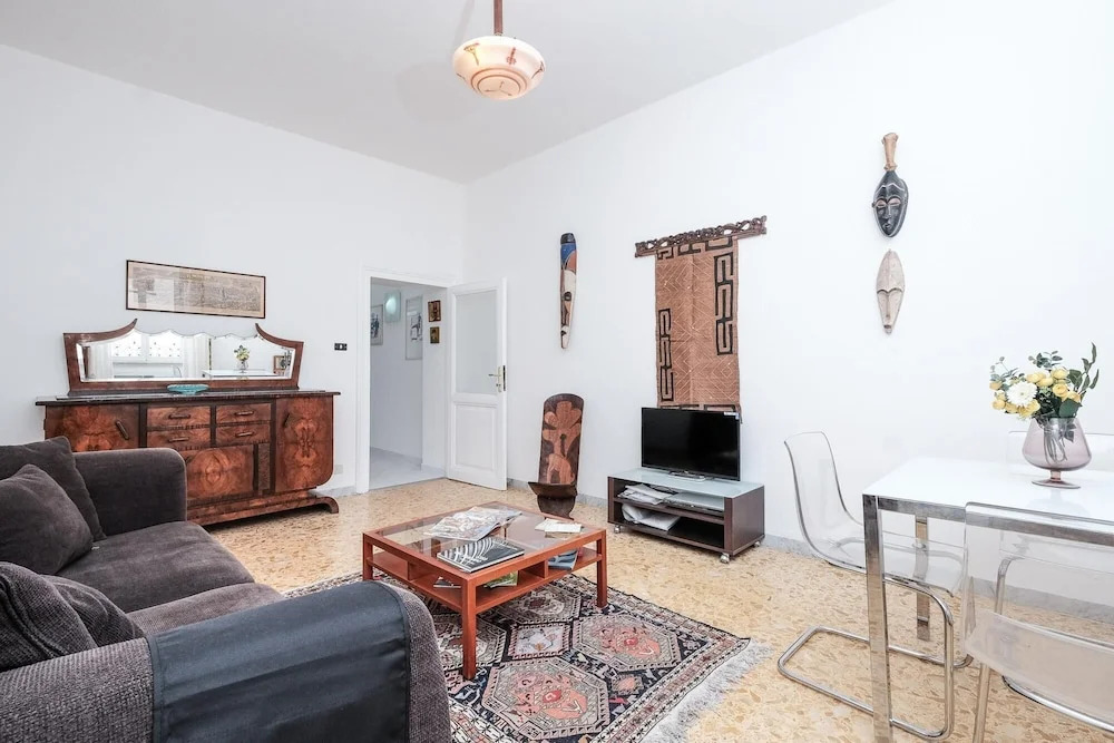 Domus Linda in Roma With 1 Bedrooms and 1 Bathrooms
