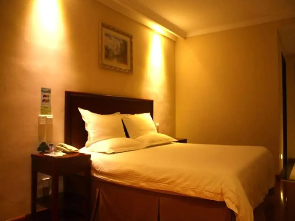 GreenTree Inn Shandong Liaocheng Chiping East Huixin Road Business Hotel