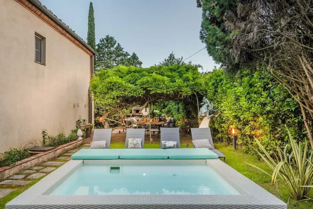 La Chiesetta an Antique Church With Pool