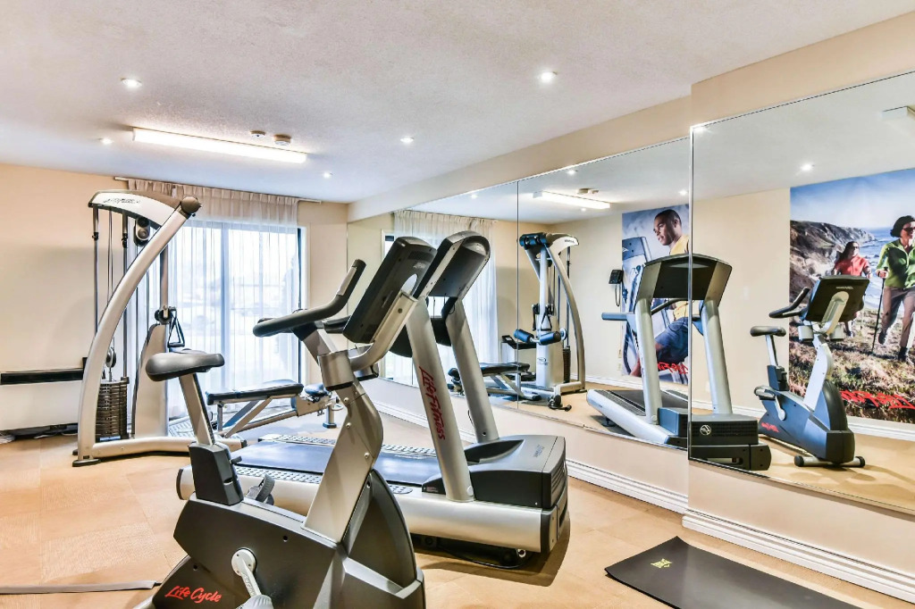 Comfort Inn & Suites Ambassador Bridge