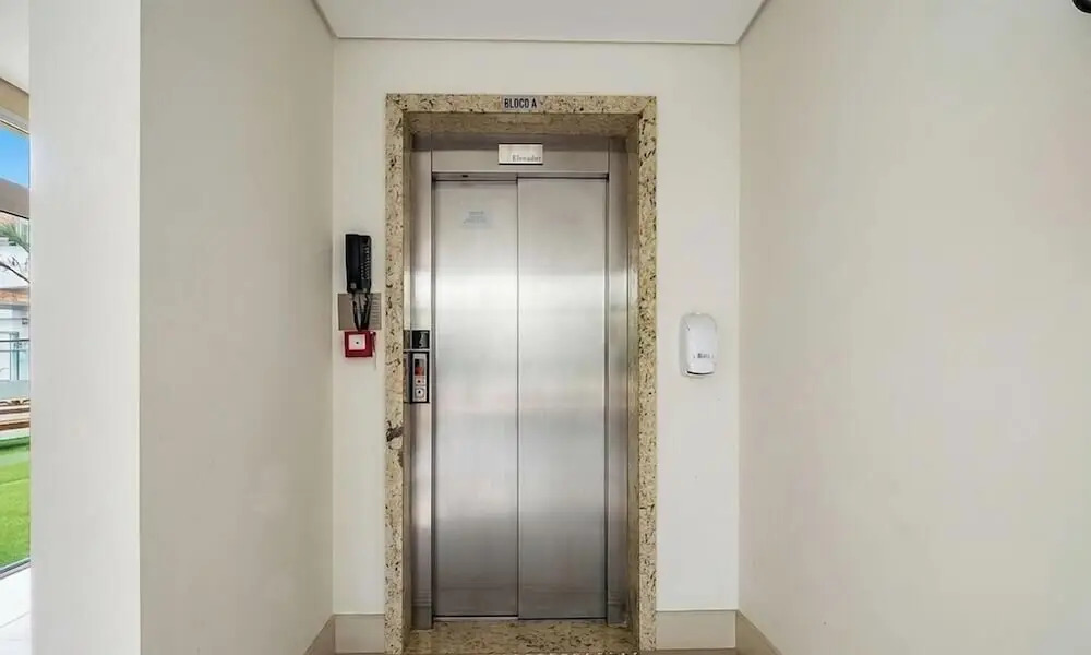 Apt Close to Beach & Floripa Shopping [eaz305]