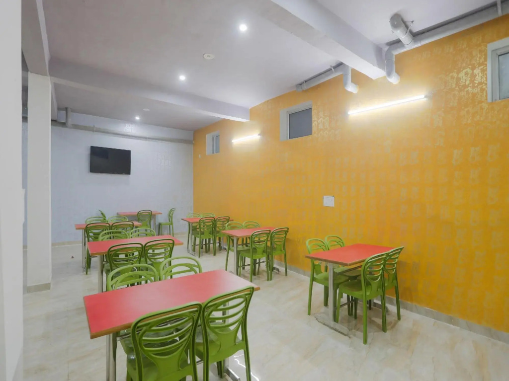 Collection O 85164 Hotel Sankalp