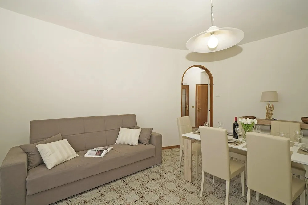 Casa Pel r in Toscolano Maderno