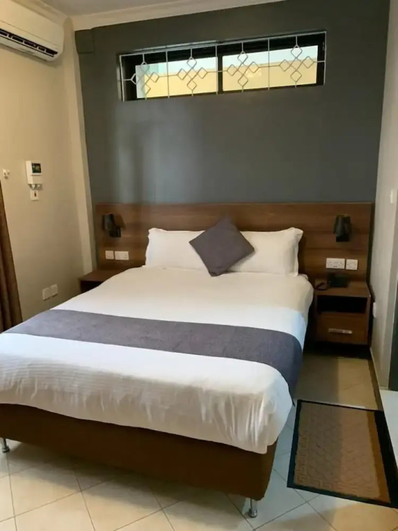 Otter lodge