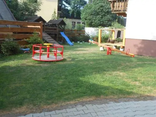 Magdalenka - pokoje w centrum