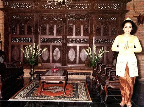 Istana Batik Ratna
