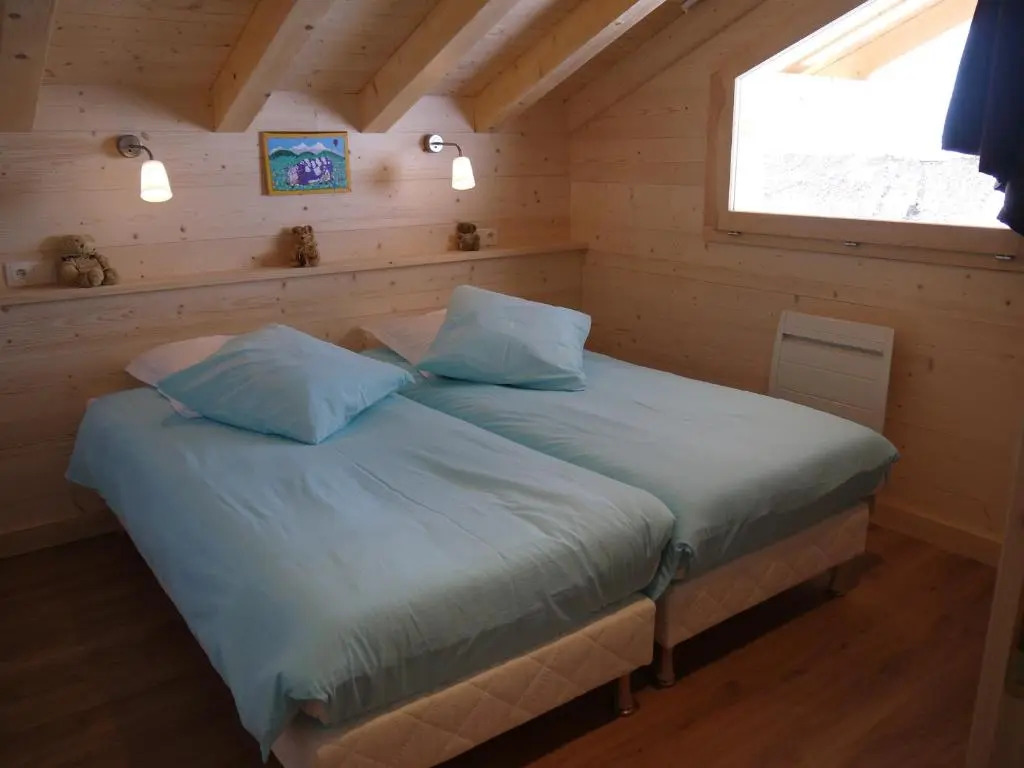 Chalet pour 10 pers. avec vue sur Aravis, animaux admis, parking - FR-1-467-71