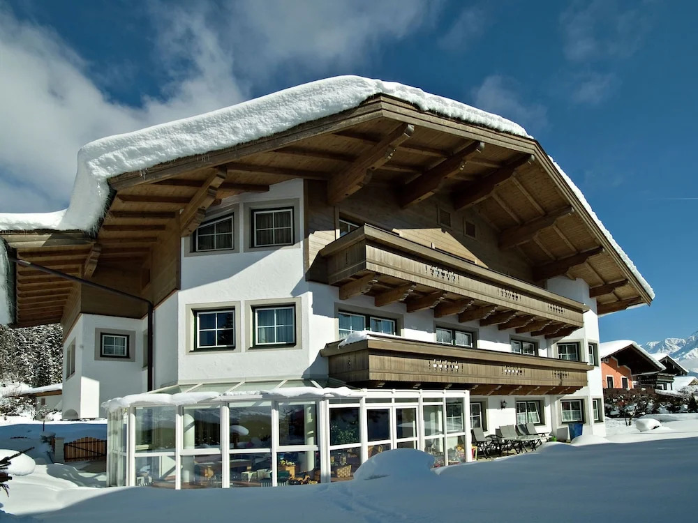 Spacious Apartment in Leogang near Ski Area