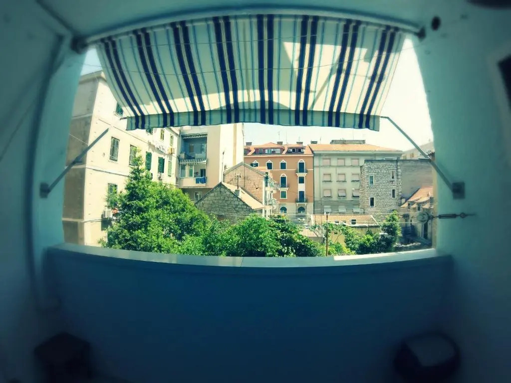 Laghanini Apartments