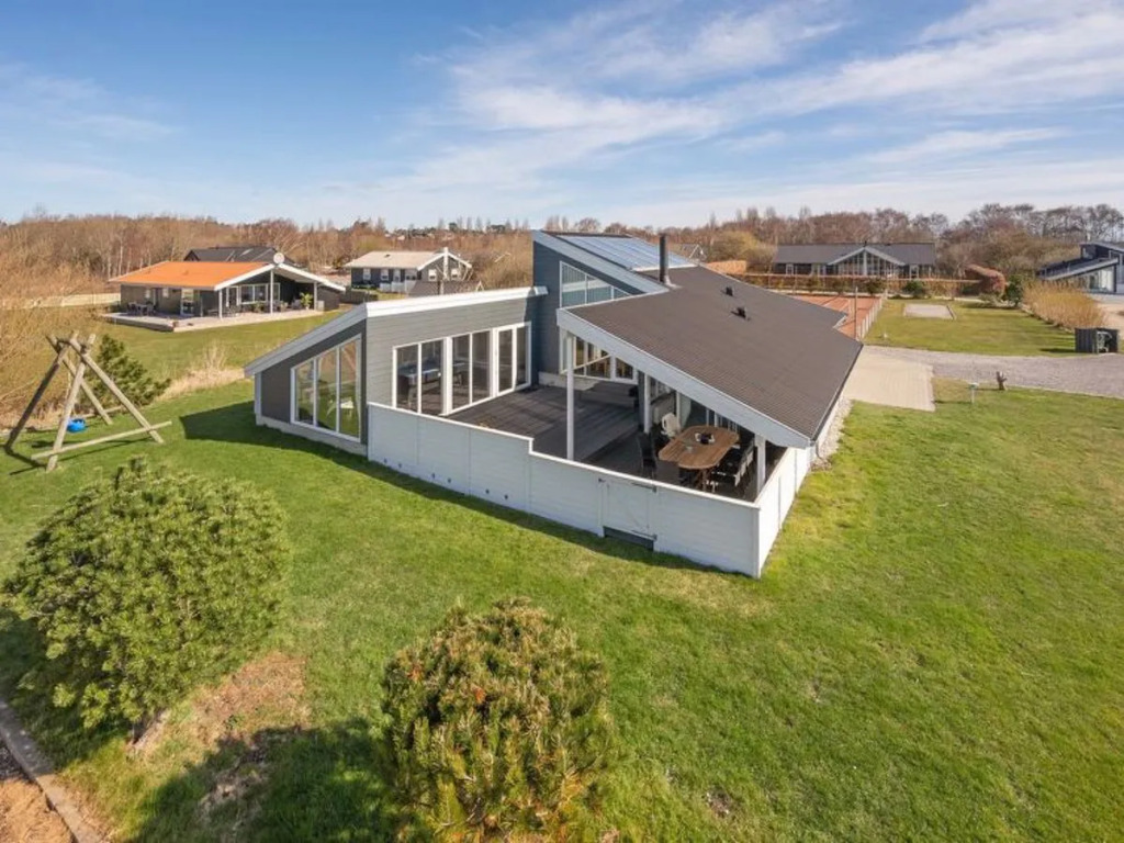"Guthfast" - 200m from the sea in Djursland and Mols