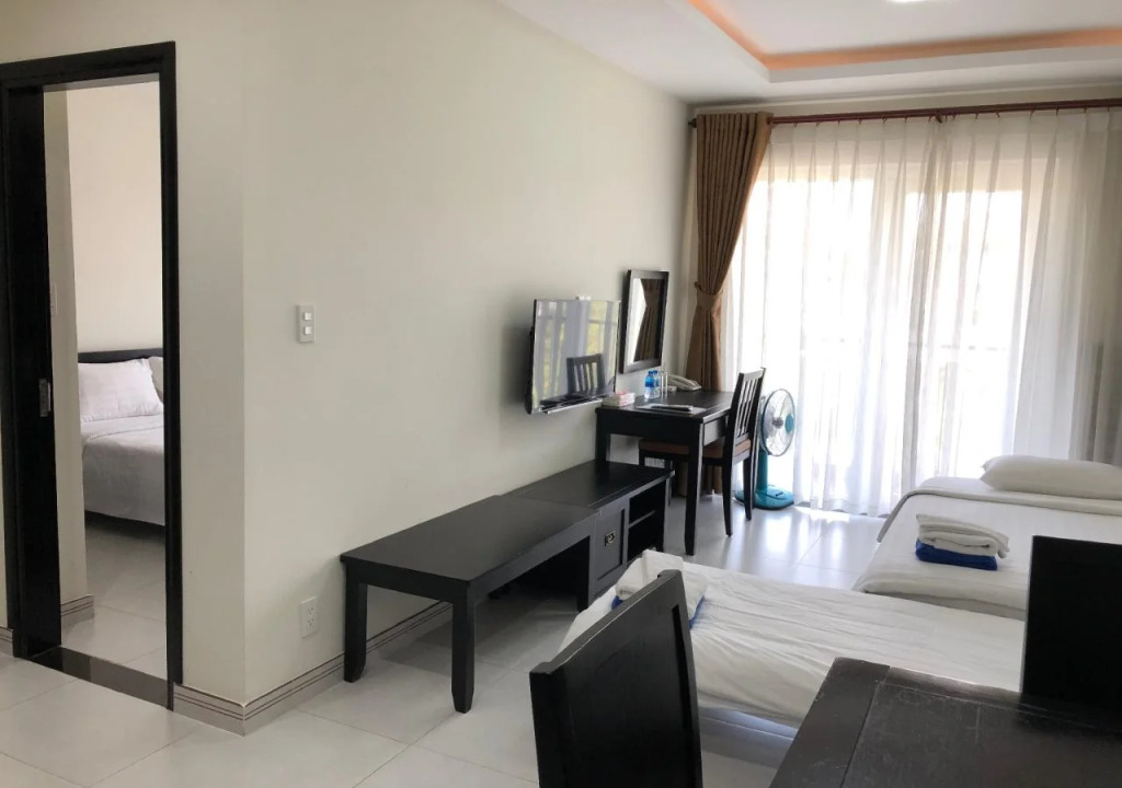 Kosmos Apart Hotel Phu Quoc - Night market & Walkin to beach