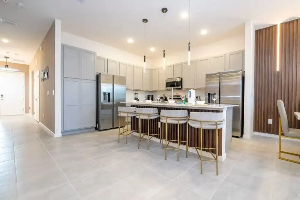 6163 Fantastic Home With 12bd