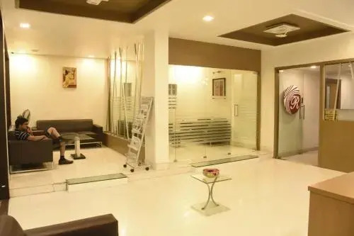 FabHotel Royal Star