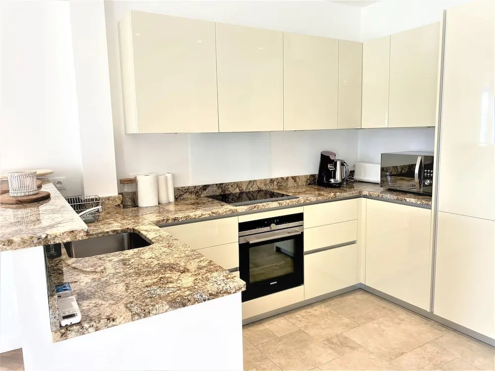 Viva Riviera Sunny 3 Bedrooms 2 Bathrooms Croisette