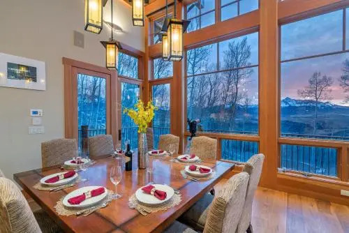 Grand Vista - 5 Br Home