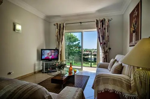 Luz casas- 44 Fairview village Boavista