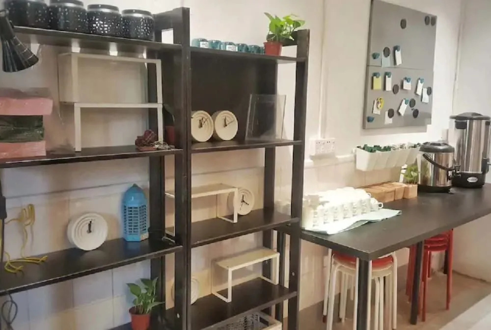 Houselet Hostel