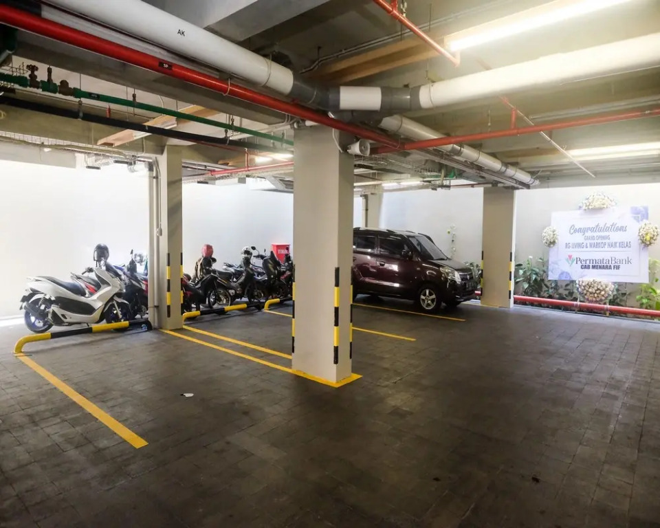 Sans Hotel RG Living Jogja by RedDoorz