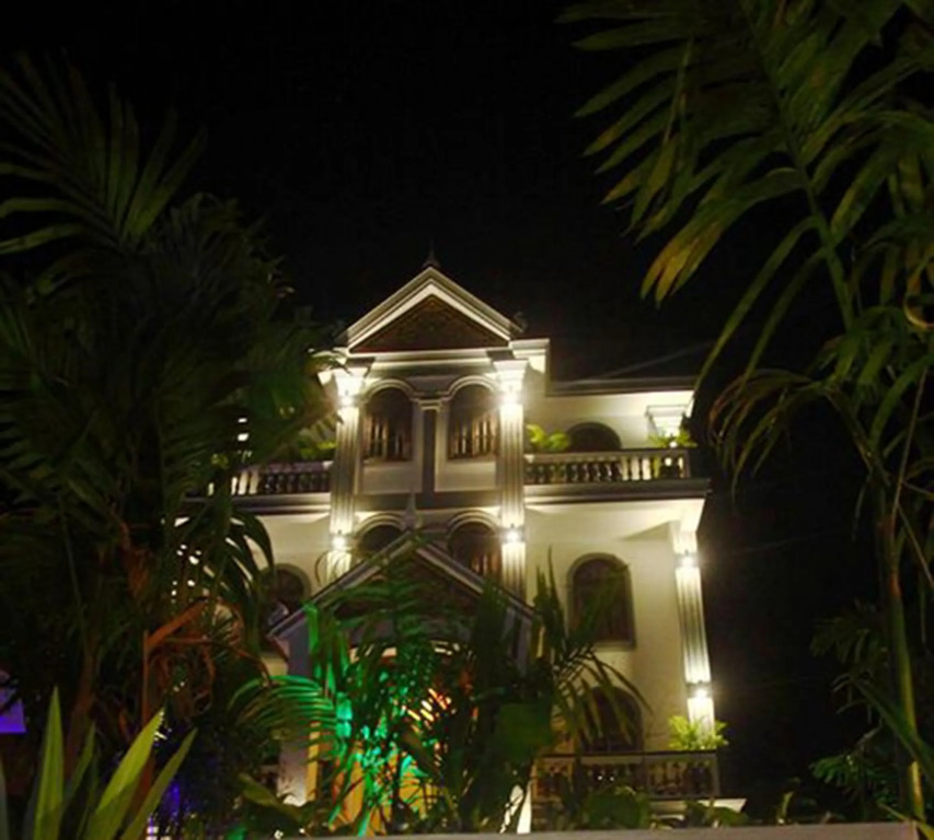 Parent Heritage Angkor Villa