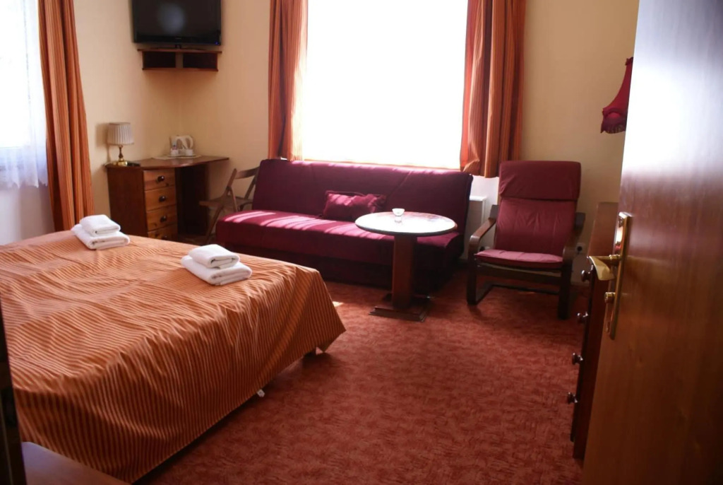 Pawlovnia Hotel