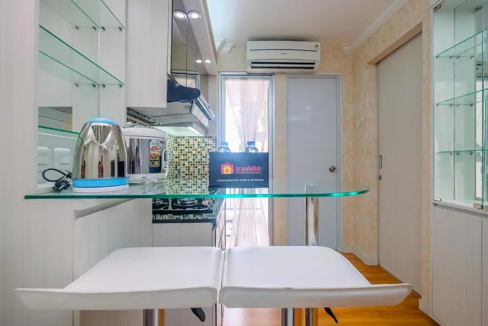 Cozy Stay 2BR Bassura City Apartment