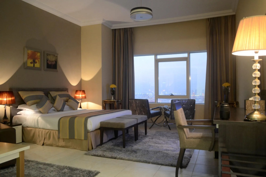Magnum Hotel & Suites West Bay