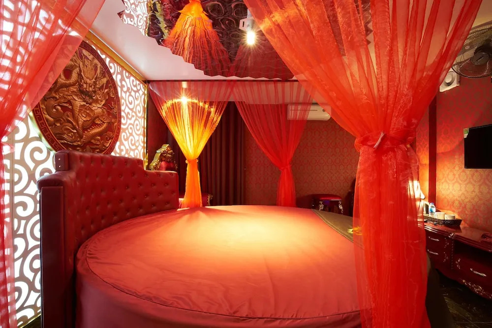 Cozi 9 Hotel