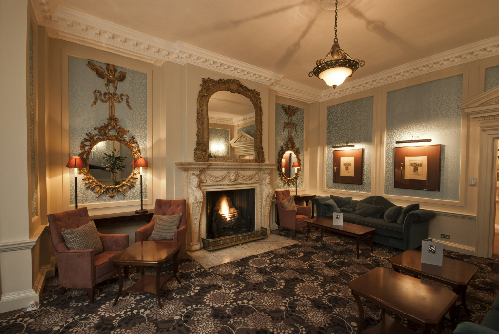 Sir Christopher Wren Hotel