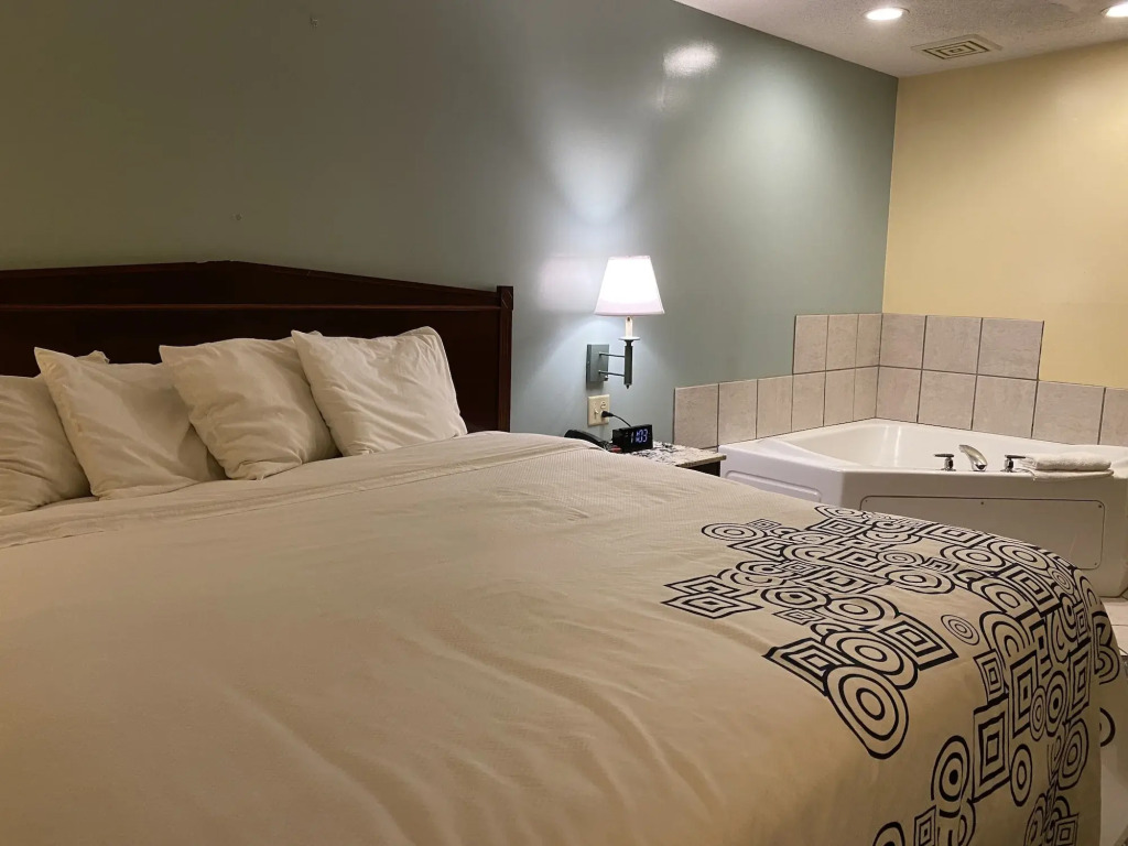 Knights Inn & Suites Dublin