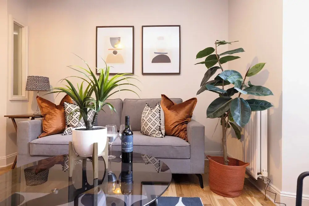 JOIVY Modern 1-bed flat in New Town
