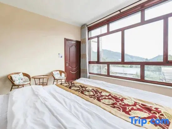 Hongjing Jiayuan Homestay
