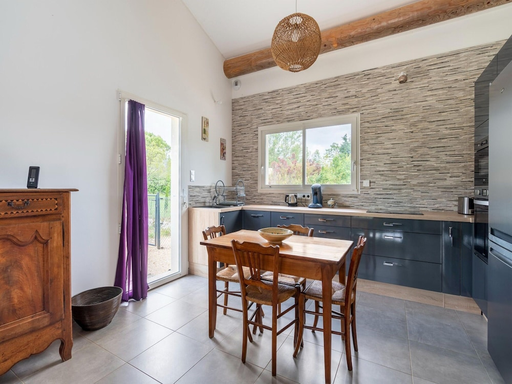Cosy holiday home with pool