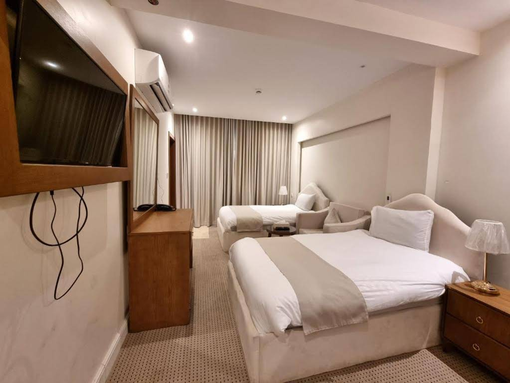 فندق أفين- Avene Hotel