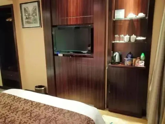 Sun Hai Yue Hotel
