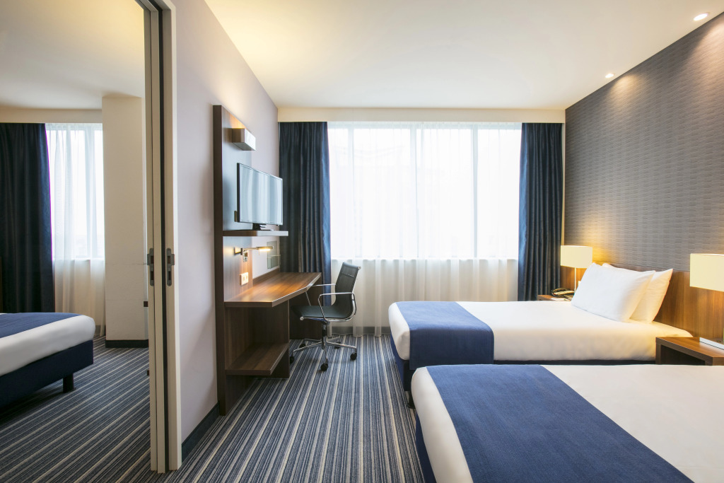 Holiday Inn Express Amsterdam - Schiphol by IHG