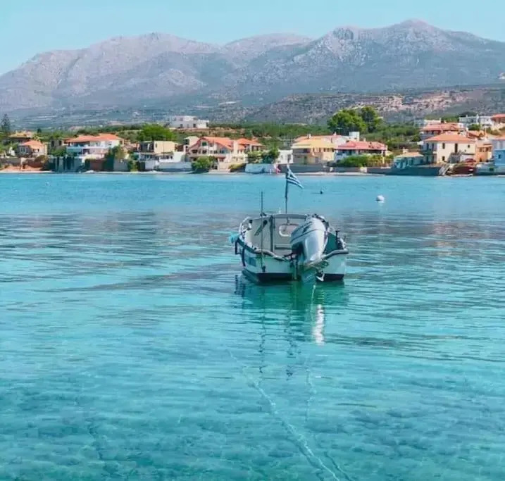 Κατοικία 80 τ.μ. δίπλα από την θάλασσα στην Ελιά.