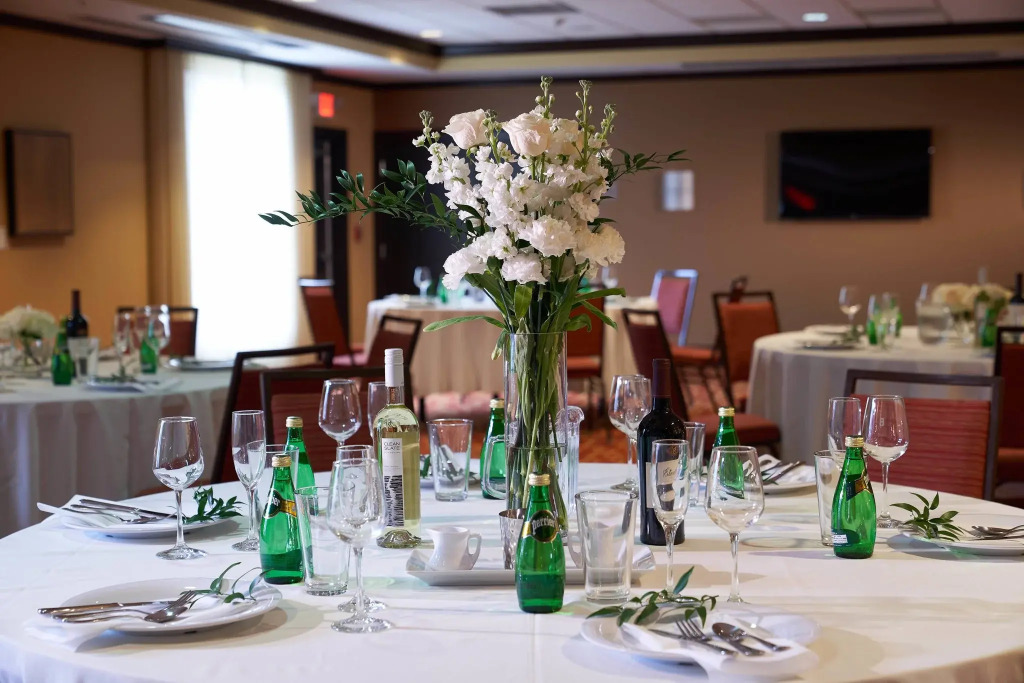 Courtyard by Marriott Evansville East