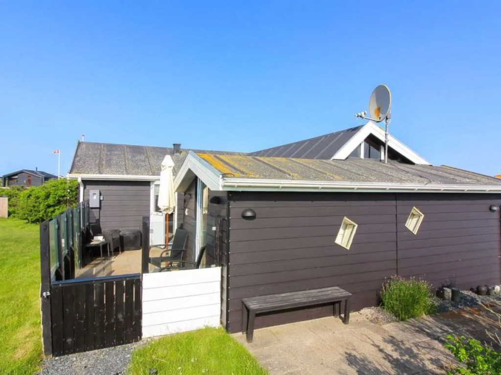"Chayton" - 375m from the sea in NW Jutland