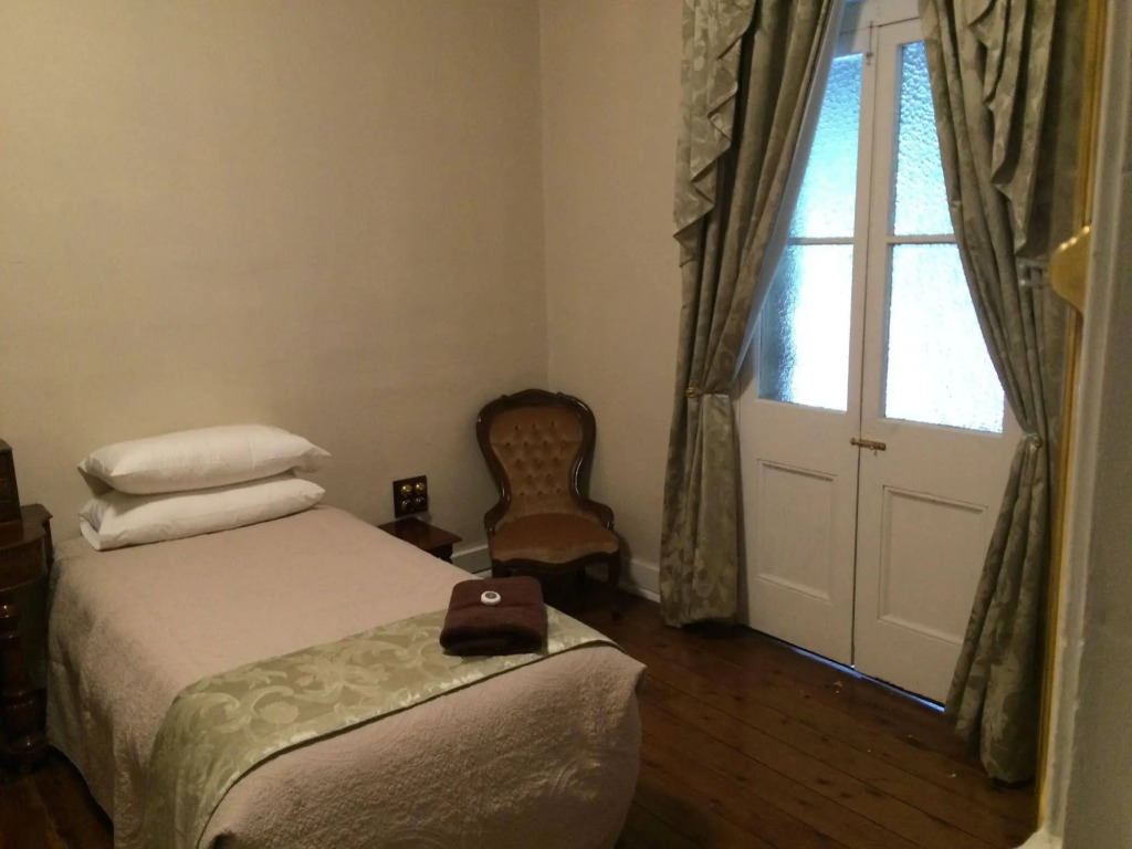 Wisemans Inn Hotel